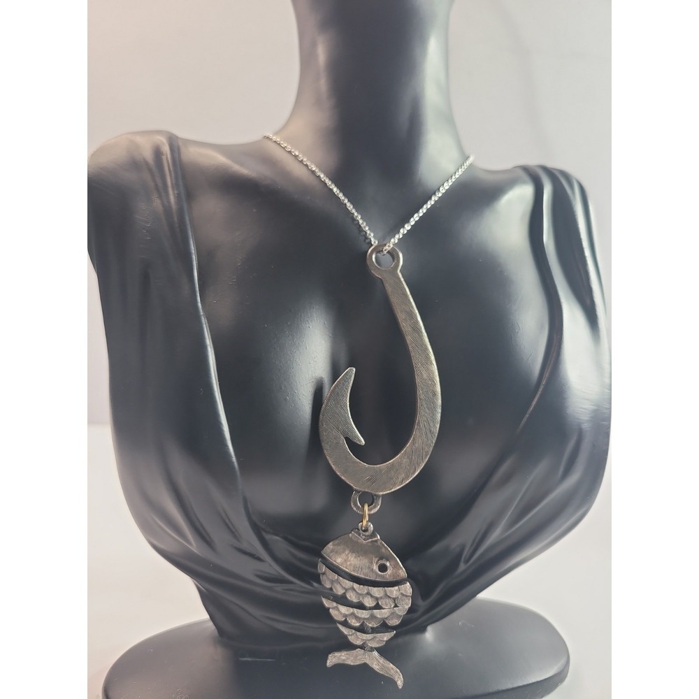 Articulated Fish Hook Pendant Necklace Silver Tone Nautical Fishing Scales Dangl
